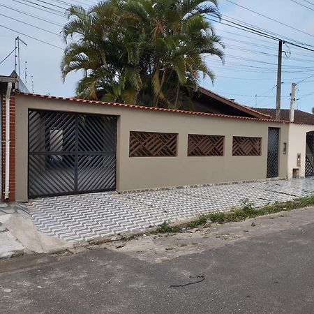 Casa A 50 Metros Da Praia - No Melhor Local Da Pg Villa Praia Grande  Exterior photo